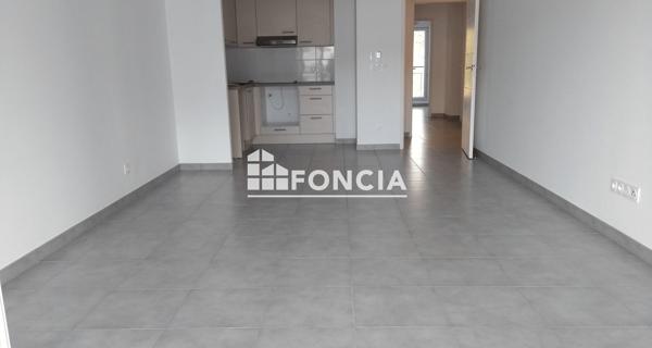 Location Appartement 4 pièces 81 m² - Cannes 06150