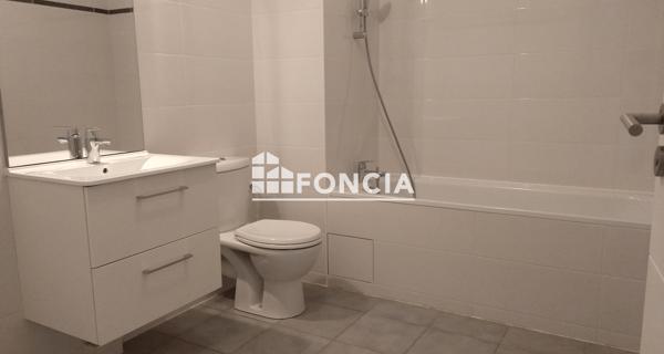 Location Appartement 4 pièces 81 m² - Cannes 06150