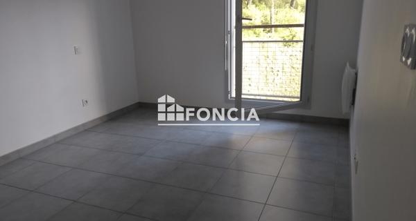 Location Appartement 4 pièces 81 m² - Cannes 06150