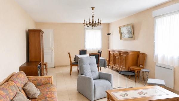 Appartement à vendre 4 pièces VANNES (56) avec deux garages
