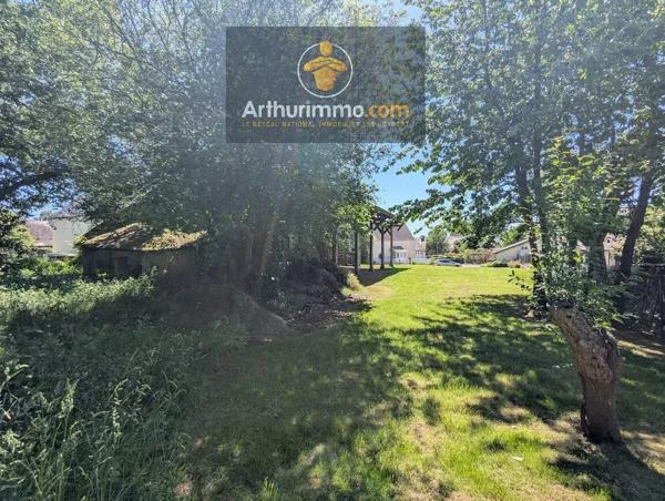 Vente                                                      Local commercial
                        
                                         314 m2                     à Forges-de-Lanouée