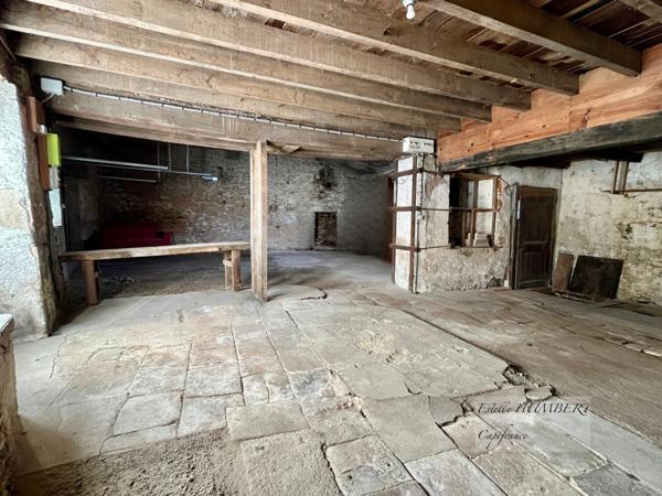 Maison et atelier/garage de 131+35m² à Vouvant