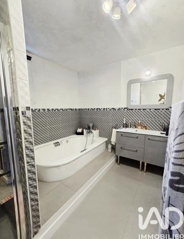 Maison à vendre 7 pièces 190 m² Les Pennes-Mirabeau