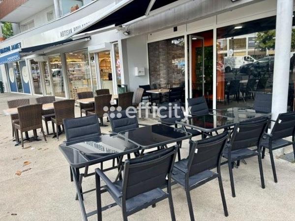 Local Commercial
         3 pièces
        - 65 m² 132 000 € *
