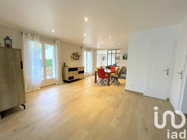 Maison d’architecte 8 pièces de 200 m² à Étiolles (91450)