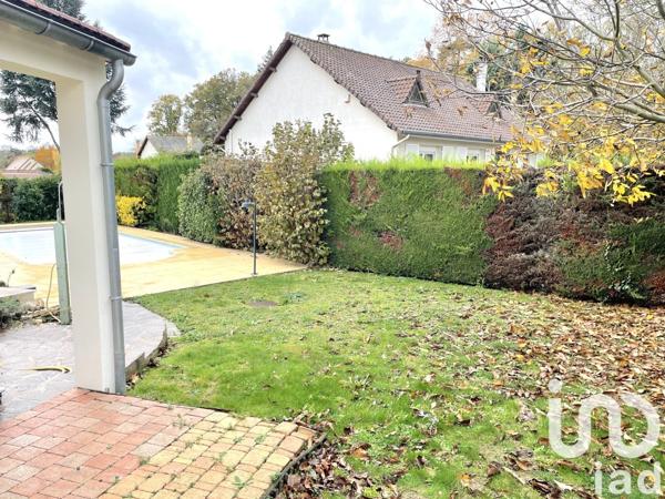 Maison d’architecte 8 pièces de 200 m² à Étiolles (91450)