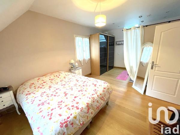 Maison d’architecte 8 pièces de 200 m² à Étiolles (91450)