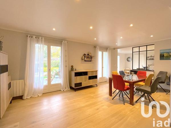 Maison d’architecte 8 pièces de 200 m² à Étiolles (91450)