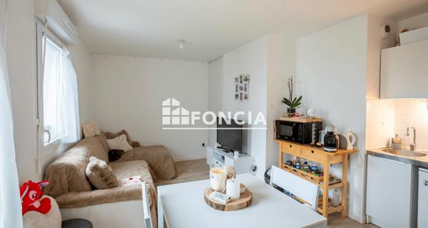À vendre Studio 28 m² - ÉLancourt 78990