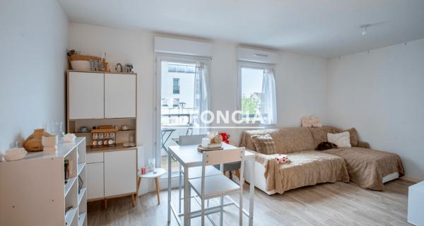 À vendre Studio 28 m² - ÉLancourt 78990