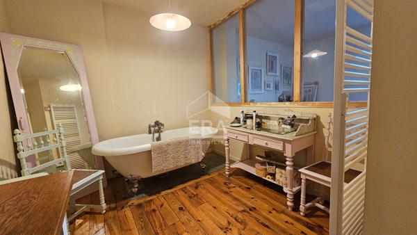 Maison bigourdane avec grange et vue panoramique sur les montagnes