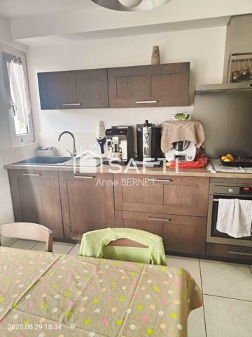 PROCHE AUTOROUTE ET VOIE RAPIDE