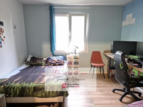 A VENDRE en Exclusivité au Boupère, maison avec 4 chambres  et 1 bureau, et 1 Gîte indépendant sur une parcelle de 1658 m2