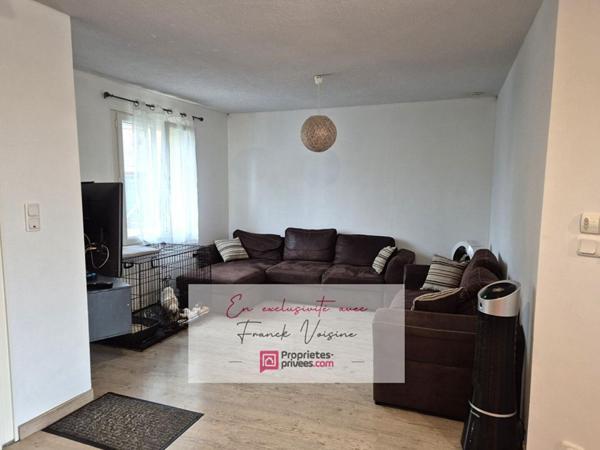 A VENDRE en Exclusivité au Boupère, maison avec 4 chambres  et 1 bureau, et 1 Gîte indépendant sur une parcelle de 1658 m2