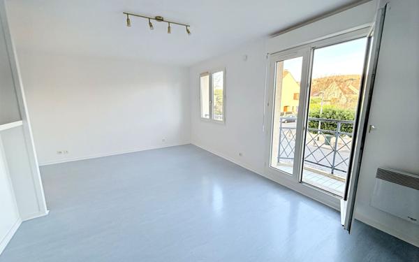 Appartement à louer    1 pièce •  Triel-sur-Seine