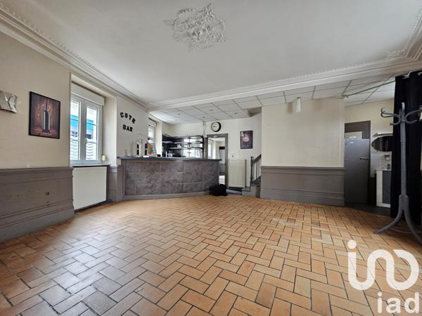 Immeuble à vendre 200 m² Le Breil-sur-Mérize