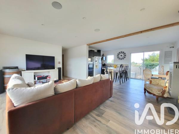 Maison à vendre 4 pièces 97 m² Névian