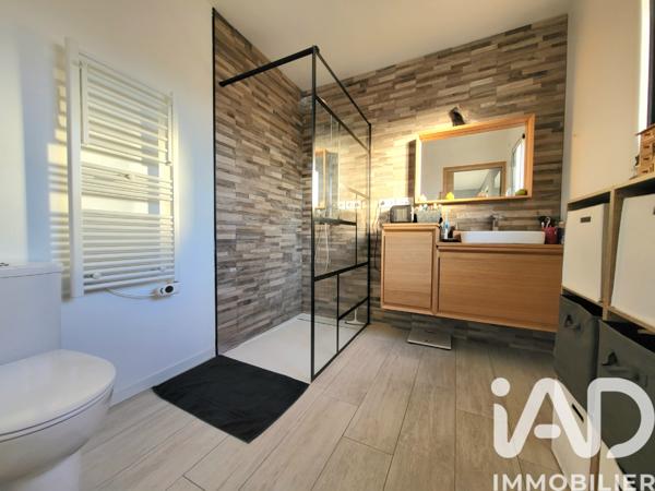 Maison à vendre 4 pièces 97 m² Névian