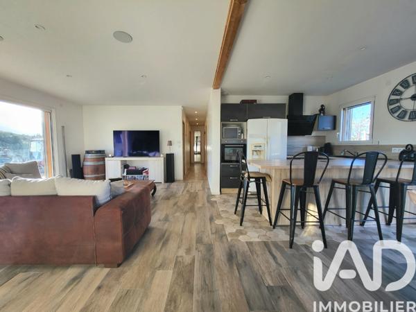 Maison à vendre 4 pièces 97 m² Névian