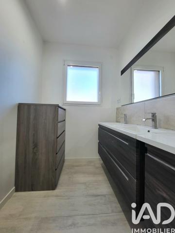 Maison à vendre 4 pièces 97 m² Névian