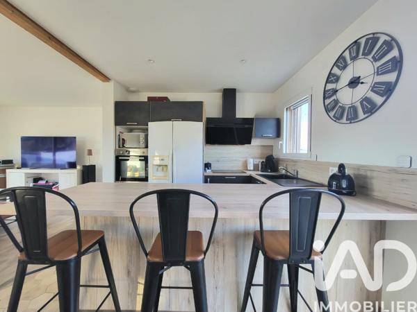 Maison à vendre 4 pièces 97 m² Névian