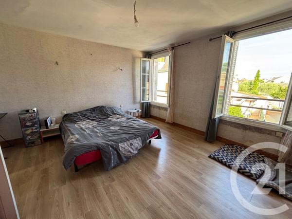 Maison à vendre  6 pièces - 150 m2 SCORBE CLAIRVAUX - 86