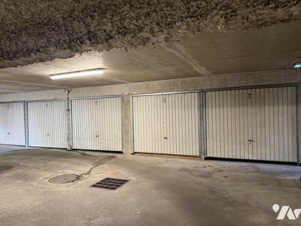 LAMORICIERE - LOT DE 9 GARAGES
