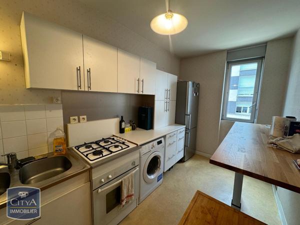 Appartement à louer 4 pièces 83.03m²