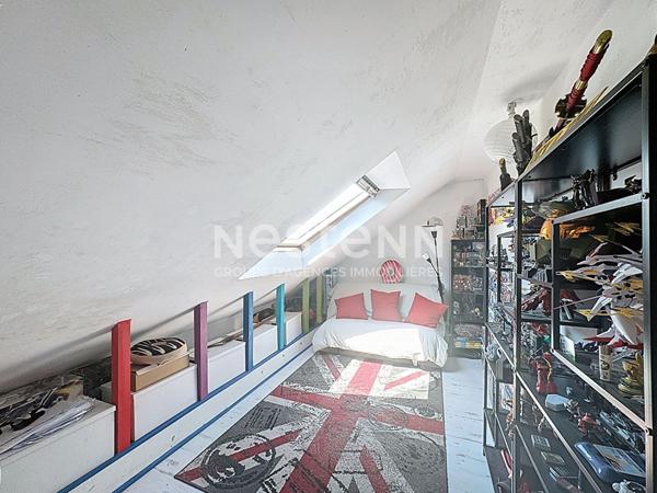 Maison avec piscine situé à Morangis secteur calme et recherché, proche des axes routier, 5 chambres, maison familiale