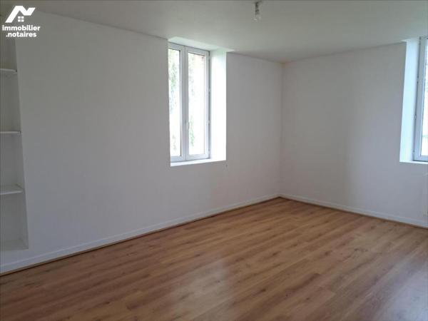 Maison de 3 chambres sans voisins sur 1,6 hectare