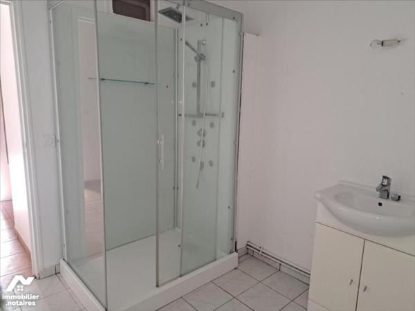 Maison de 3 chambres sans voisins sur 1,6 hectare