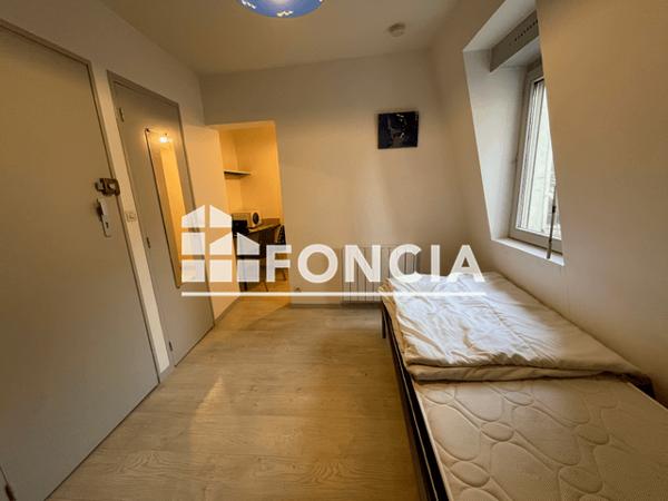 Location Studio meublé 14.74 m² - 4 BIS RUE COURTHARDY Le Mans 72000