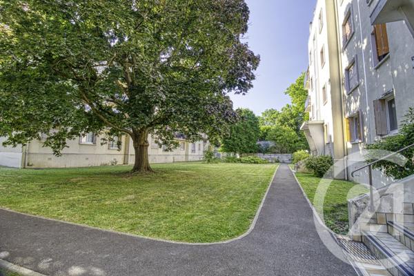 Appartement F3 à vendre  3 pièces - 52,88 m2 MONTMORENCY - 95