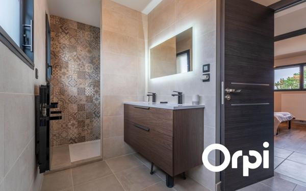 Maison à vendre    7 pièces • 193 m2 Lentilly