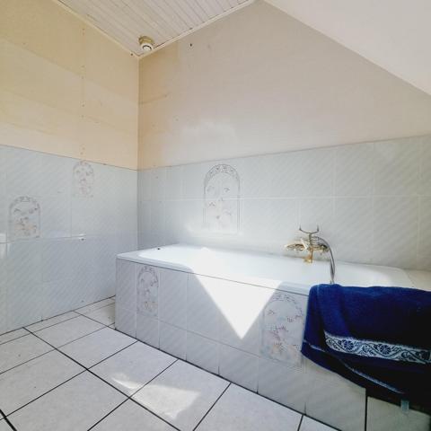 QUARTIER DES CASSEAUX - MAISON 3 CHAMBRES - ESPACE BUREAU - sous-sol - abri de jardin