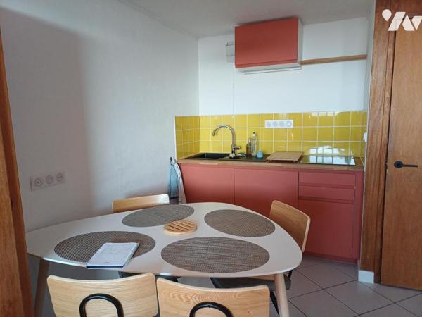 A VENDRE à REZE - Cité Radieuse APPT T5 de 85m2 en duplex rénové au 6ème et dernier étage