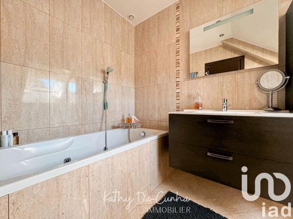 Maison à vendre 6 pièces 162 m² Rosny-sur-Seine