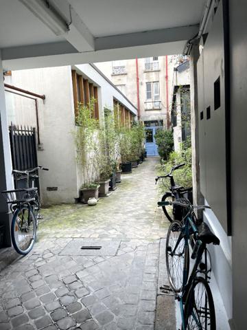 Adorable 2 pièces rue Bichat !