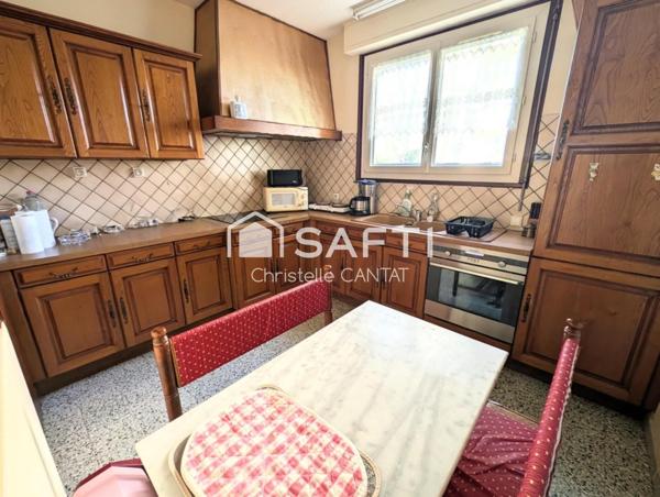 Maison 140 m²,7 pièces, 3 chambres, garage, terrain.