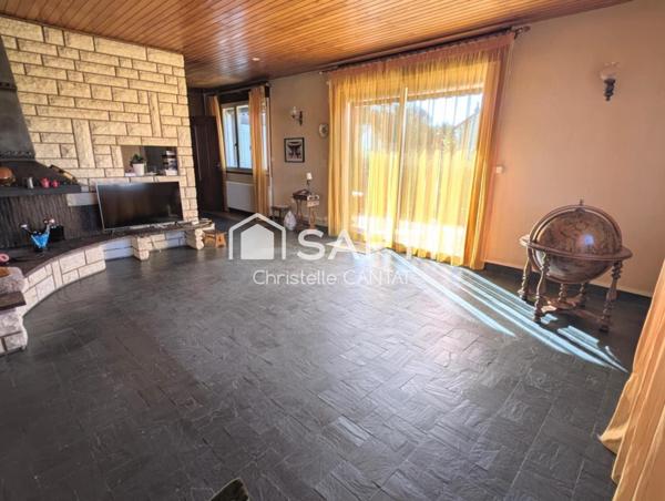 Maison 140 m²,7 pièces, 3 chambres, garage, terrain.