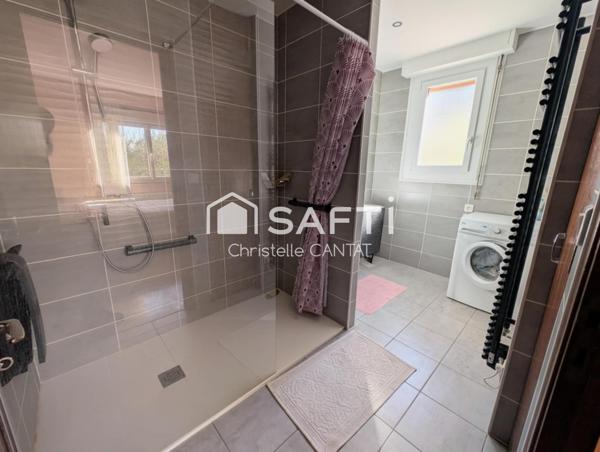 Maison 140 m²,7 pièces, 3 chambres, garage, terrain.