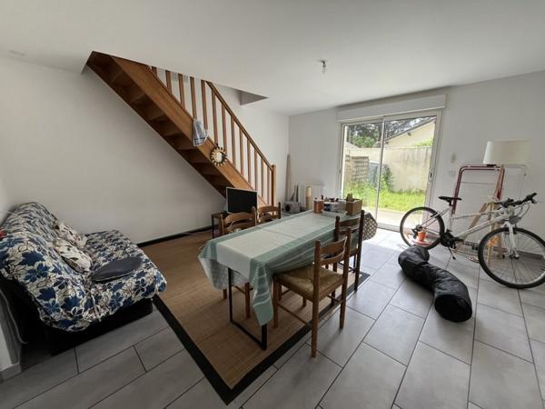 Maison à louer 900 € CC LANTON 3 p 65 m² DPE D