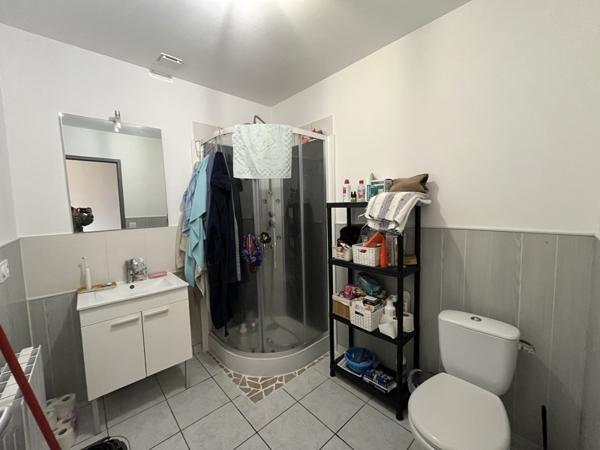 Maison à louer 900 € CC LANTON 3 p 65 m² DPE D