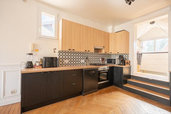Appartement 7 pièces 174.04 m2