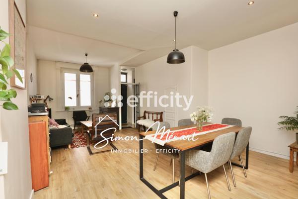 Maison
         4 pièces
        - 129 m² Exclusivité 290 000 € *