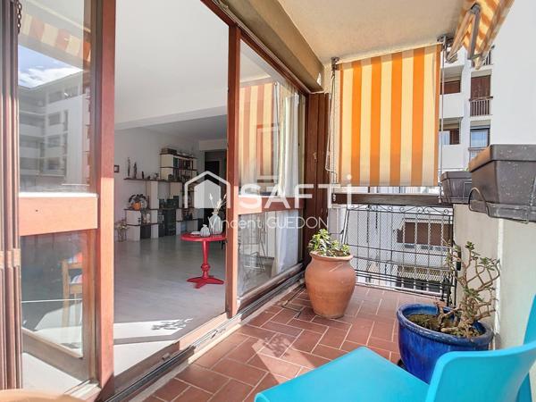 Appartement avec vue piscine cave et stationnement