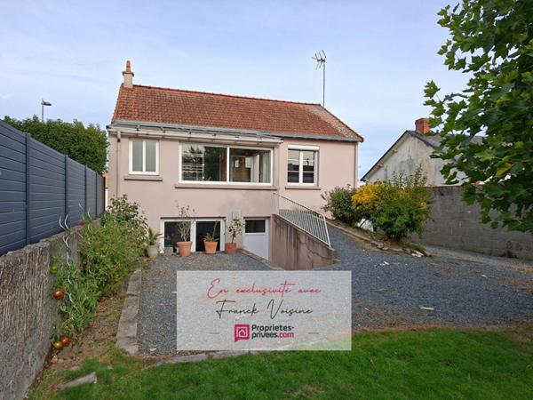 A VENDRE en EXCLUSIVITE aux Herbiers - Maison de 78 m2 sur sous-sol avec 1 chambre et 1 bureau sur un terrain de 398 m2 env