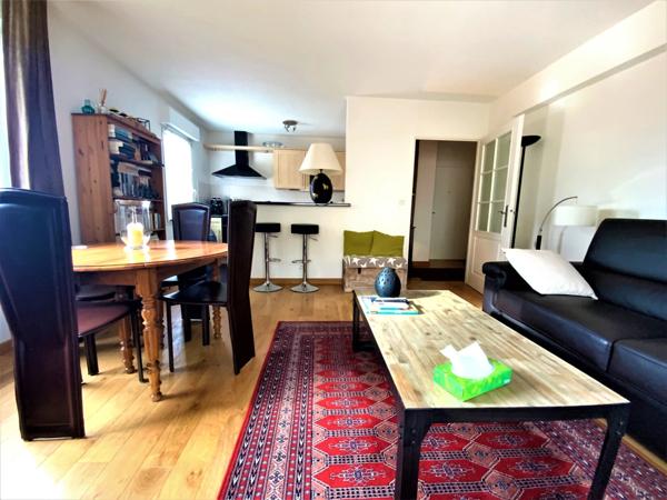 Dpt Alpes Maritimes (06), à vendre CANNES- Oxford appartement T2 , cave et parking en sous sol