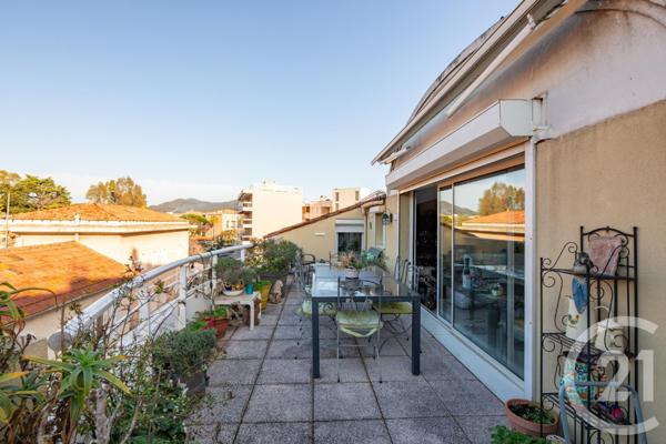 Appartement F3 à vendre  3 pièces - 81,45 m2 STE MAXIME - 83