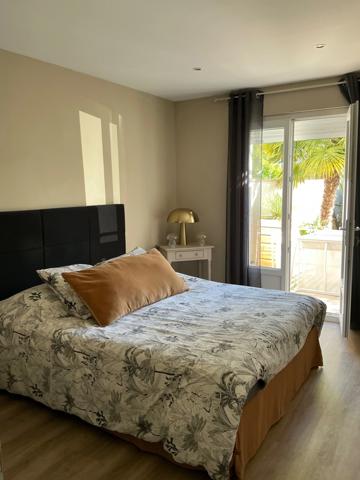 Maison ossature bois avec piscine d'une surface habitable de 132m2 située à Périgueux.